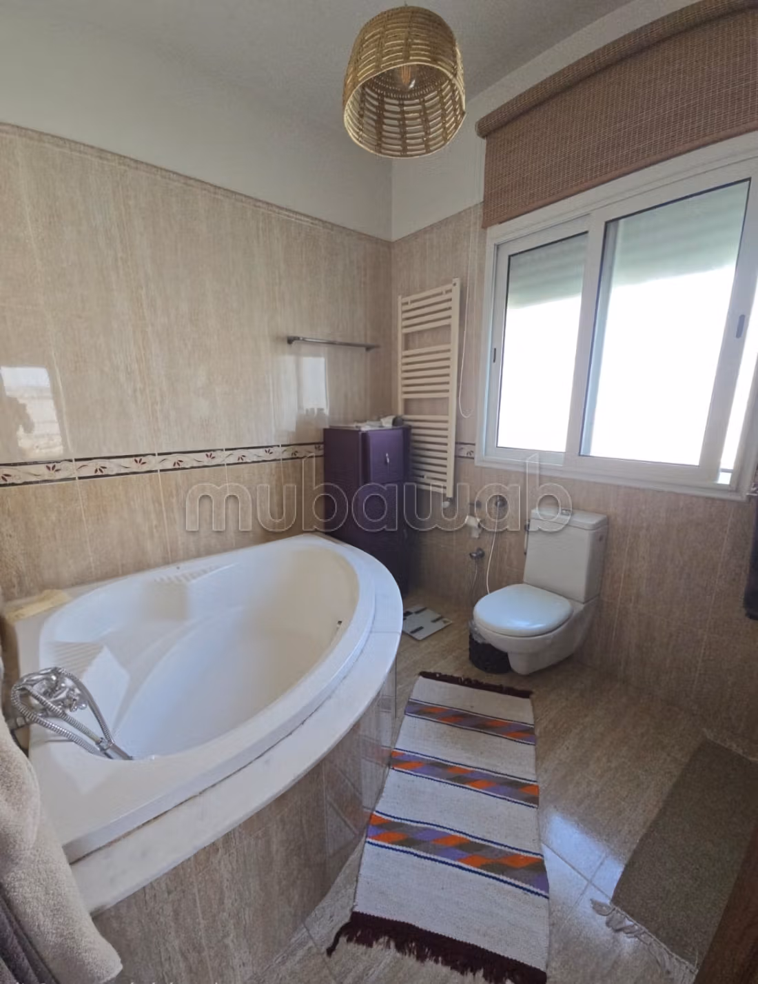 Un piano di villa con piscina a Gammarth