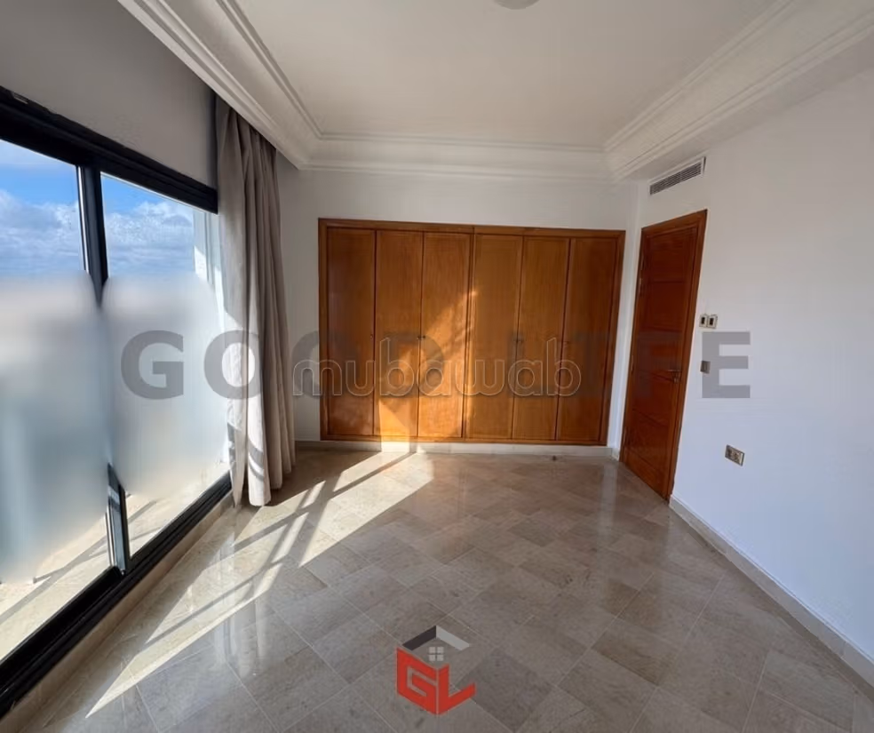 Duplex in S3 con stanza di servizio al Lac 2