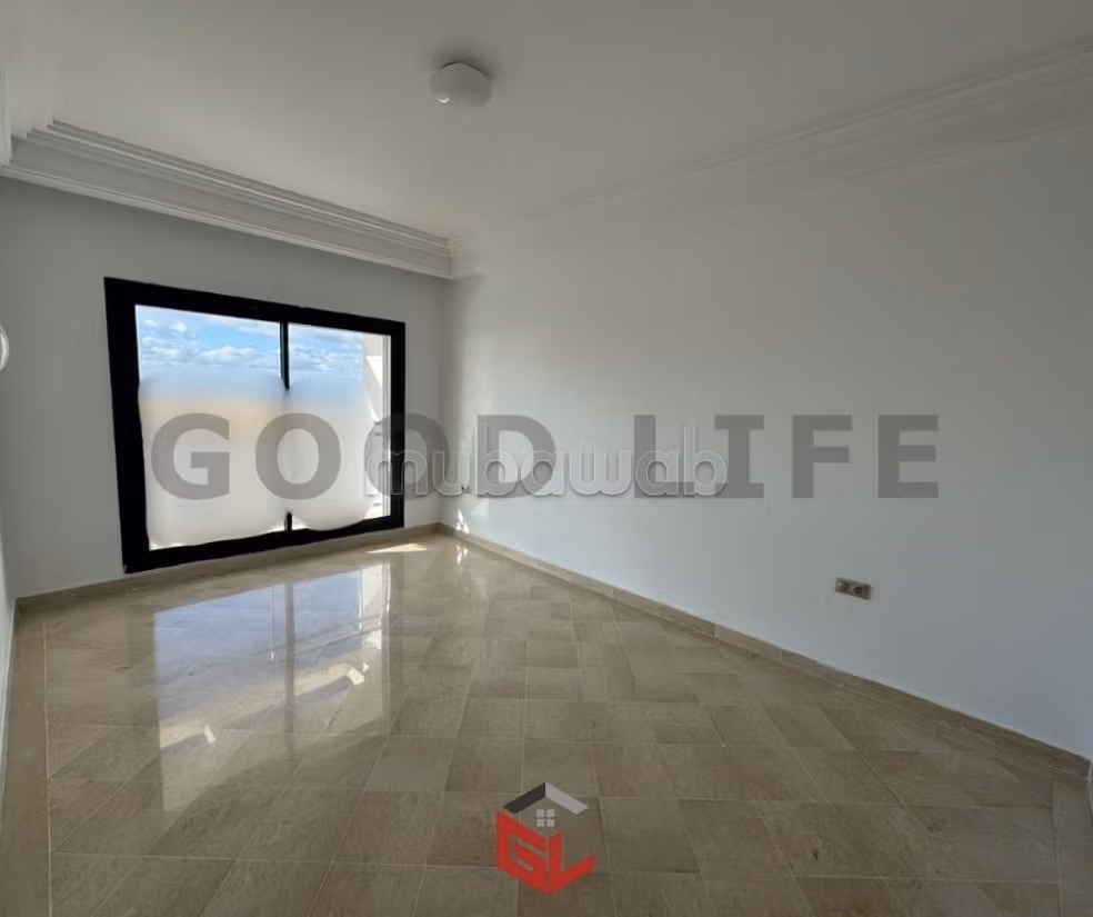 Duplex in S3 con stanza di servizio al Lac 2