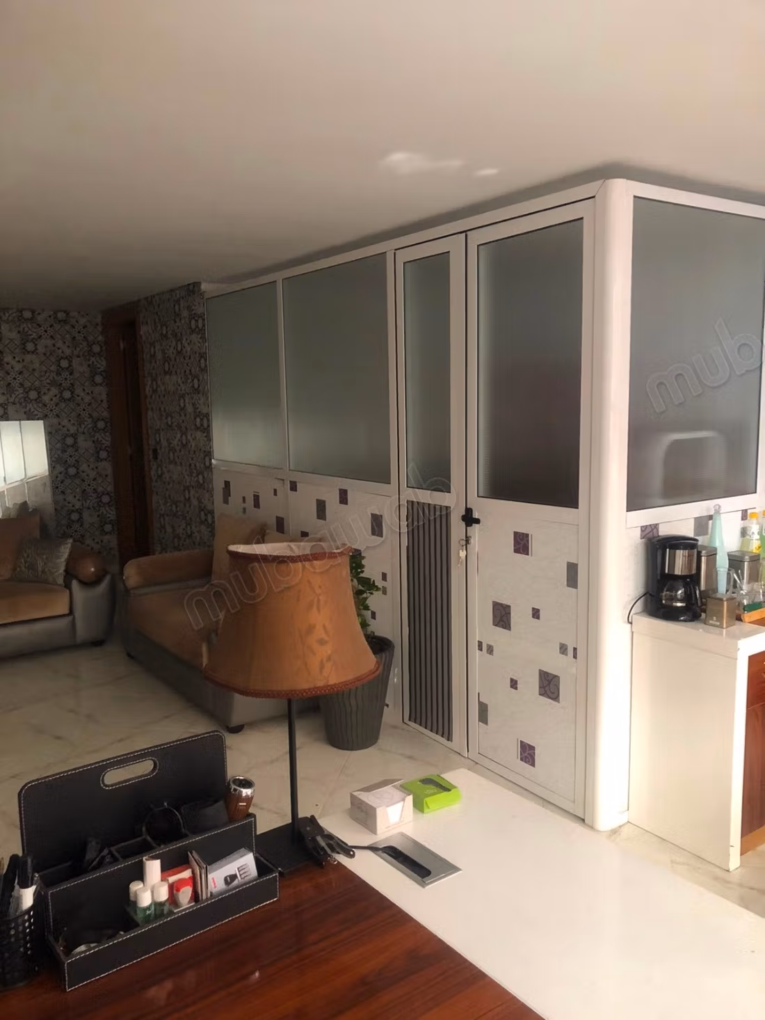 Licht kantoor van 50 m² te koop – Zeer goed gelegen