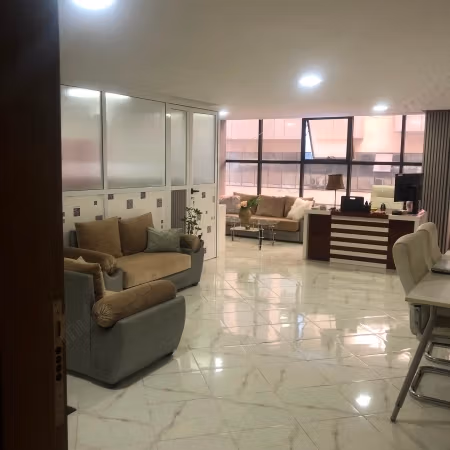 Bureau lumineux 50 m² à vendre – Très bien situé