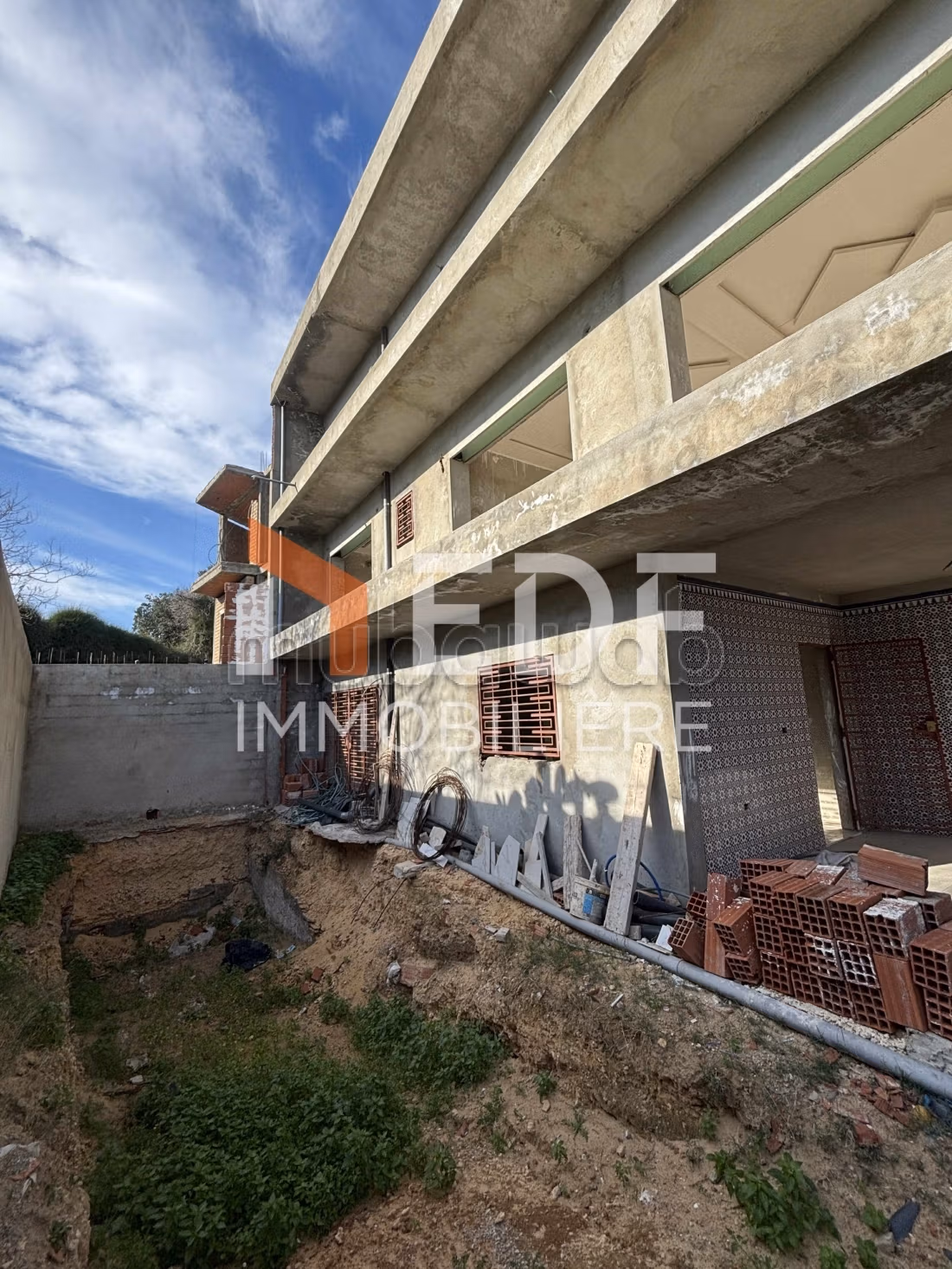 Two-bedroom villa with panoramic sea view in Sounine