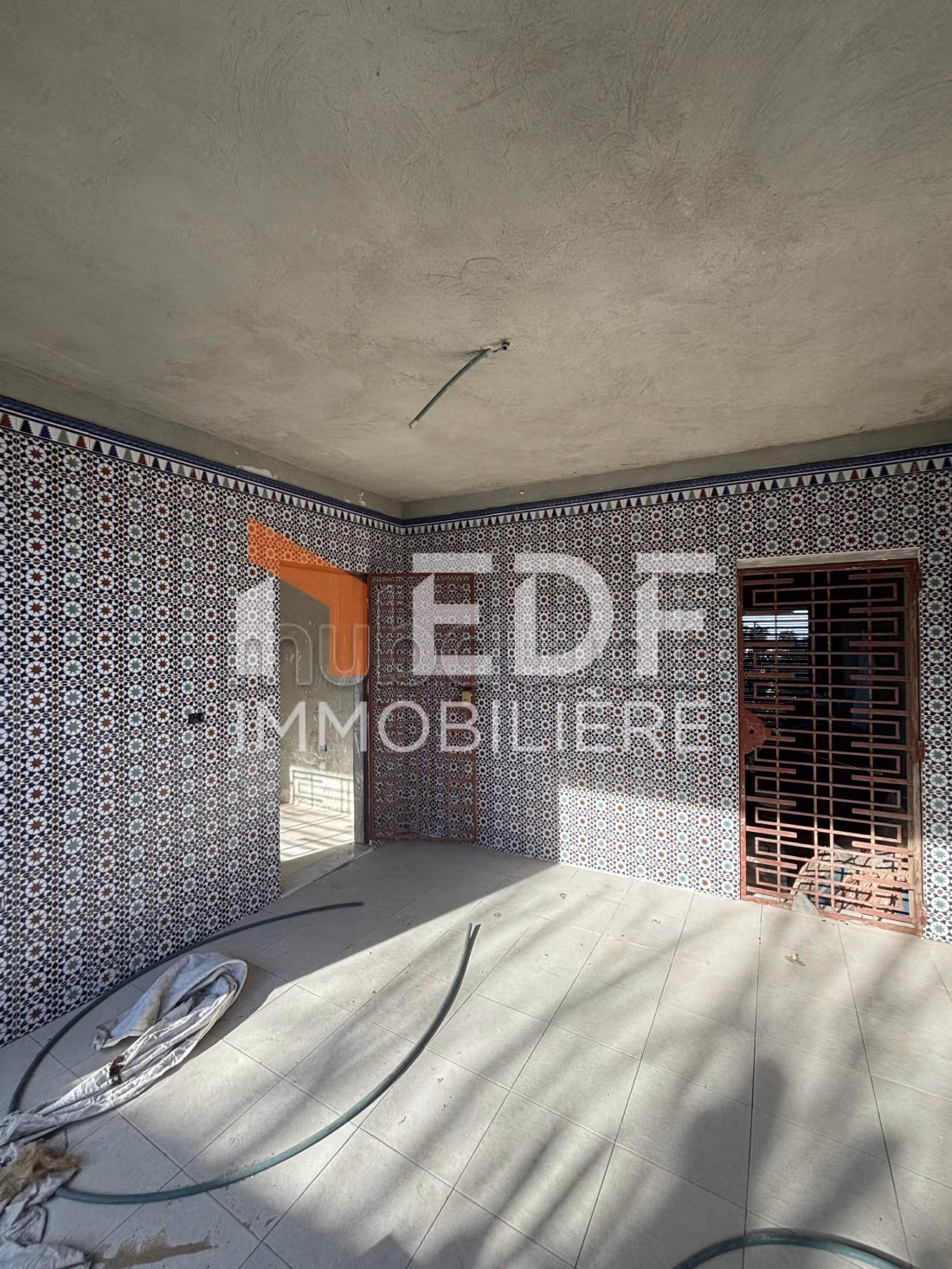 Two-bedroom villa with panoramic sea view in Sounine