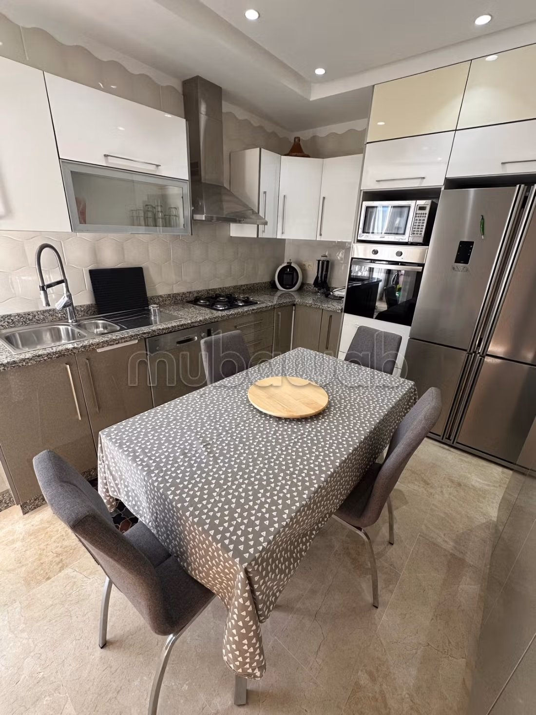 Bel Appartement meublé à louer, Iberia, Tanger