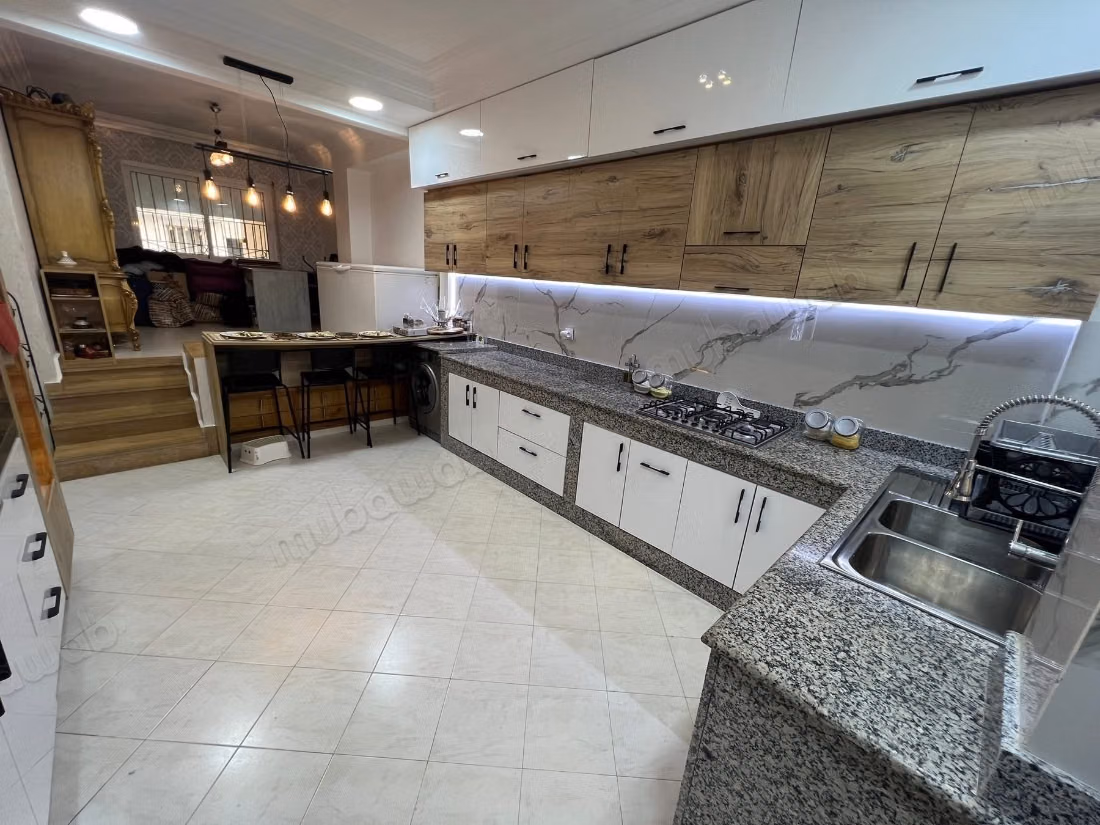 ANFA casa Lovely GROUND FLOOR apartment for rent in Racine. 
7 rooms. New furniture