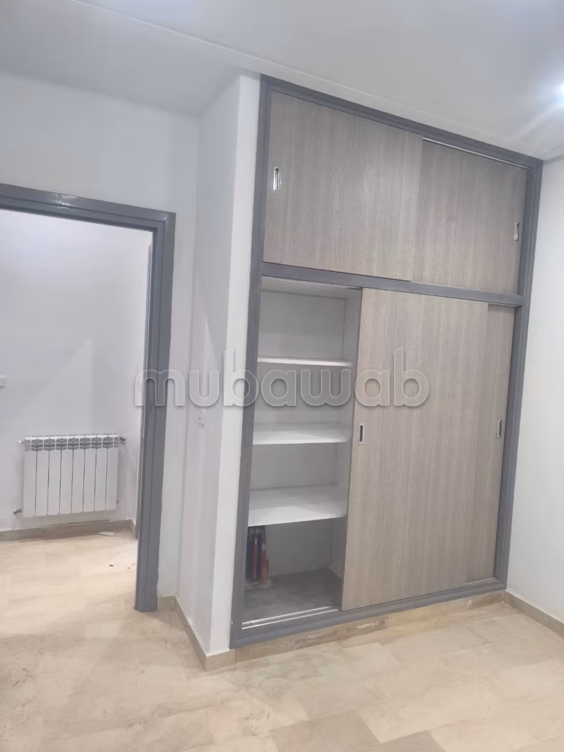 Splendida casa in affitto a Cité Du Stade. 4 belle camere da letto. Riscaldamento e porta blindata