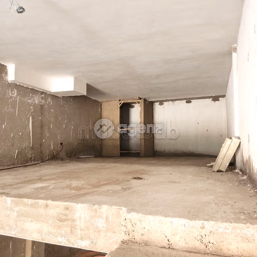 Commerce à vendre 185 m² Tamaris Dar Bouazza