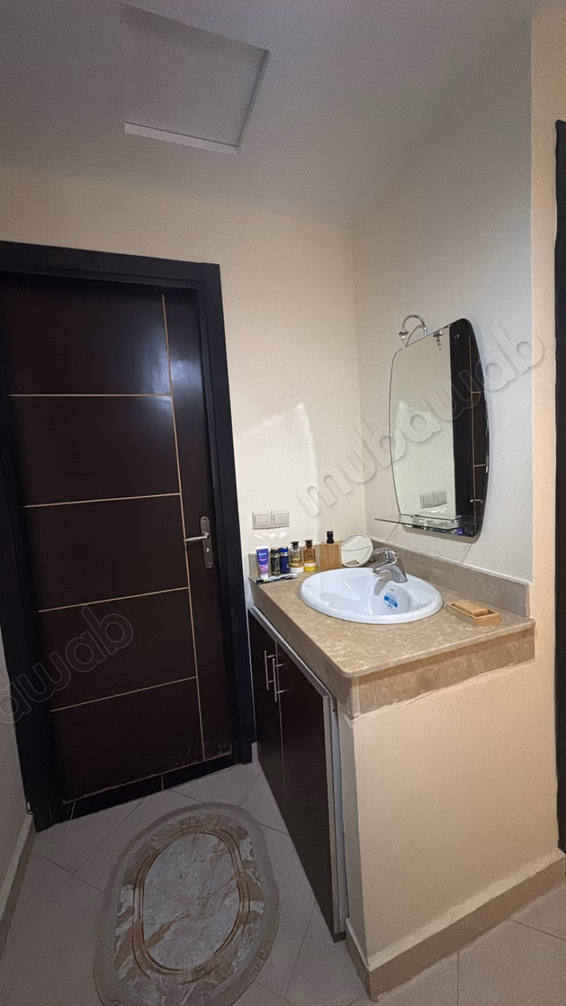 Affitto di un bellissimo appartamento a Riad isli. 3 locali. Ammobiliato