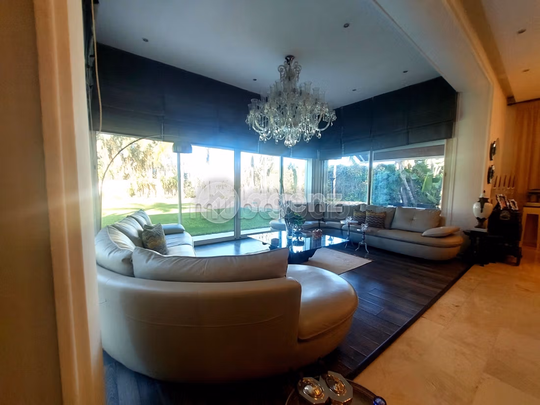 Villa for sale 2,000 m², 7 bedrooms Bouskoura Bouskoura