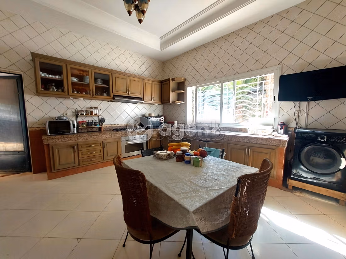 Villa for sale 2,000 m², 7 bedrooms Bouskoura Bouskoura