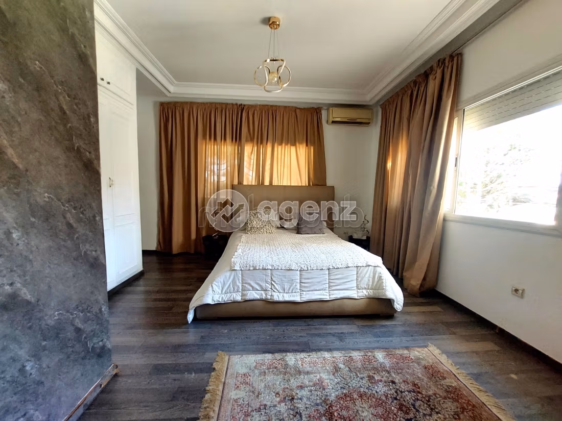 Villa for sale 2,000 m², 7 bedrooms Bouskoura Bouskoura