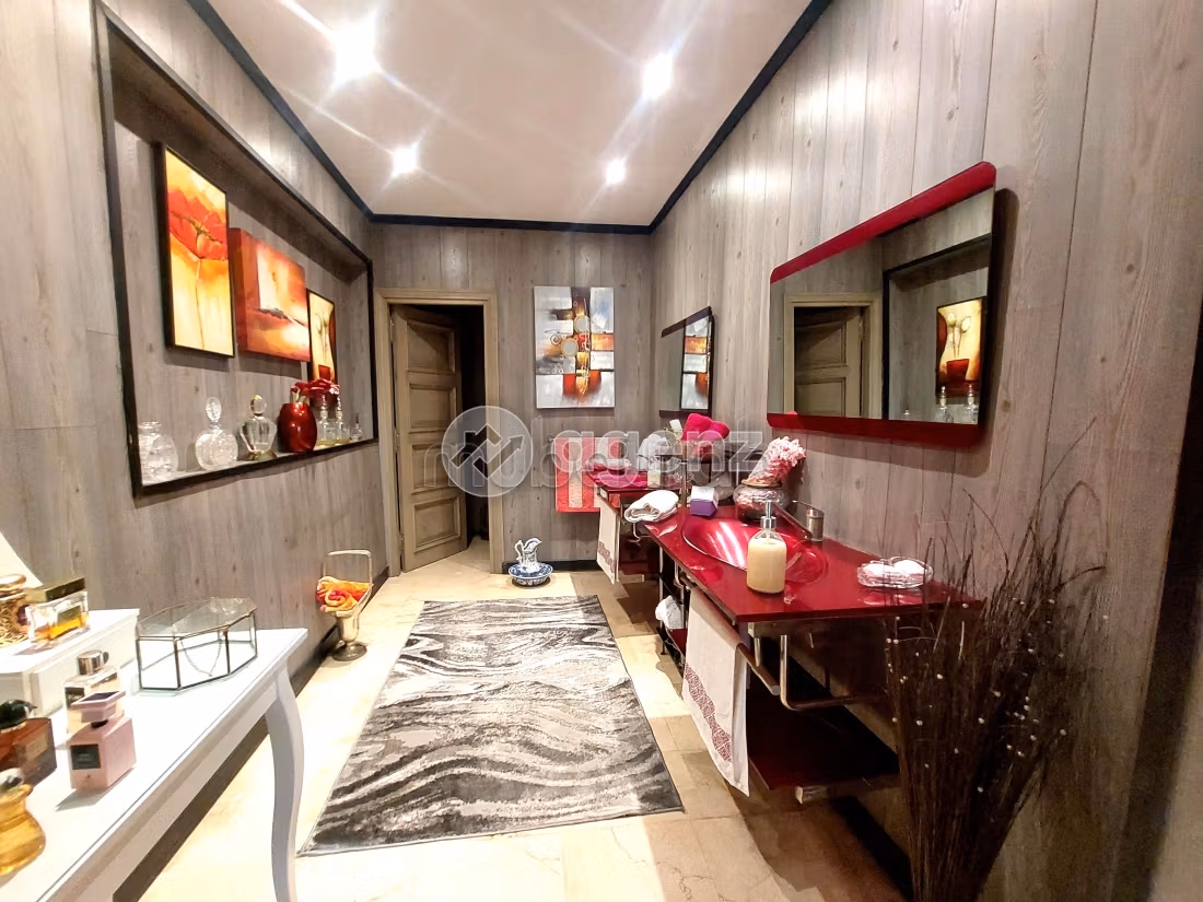 Villa for sale 2,000 m², 7 bedrooms Bouskoura Bouskoura