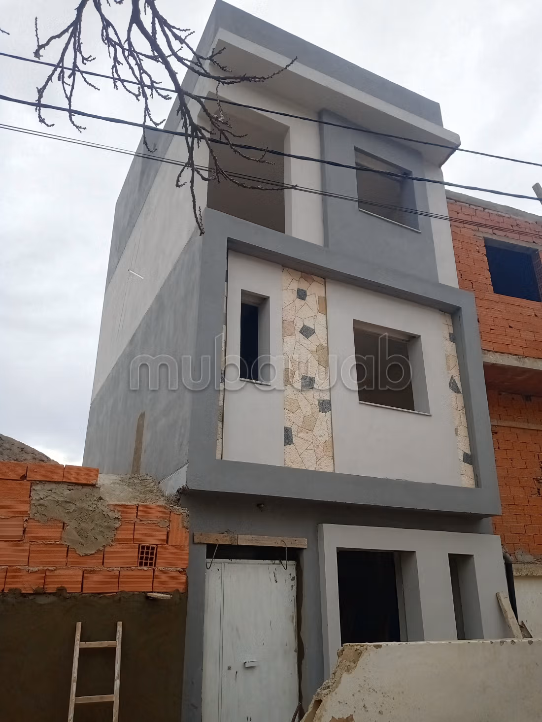 Trouvez votre maison à acheter. Surface de 120 m². Vue imprenable sur les montagnes