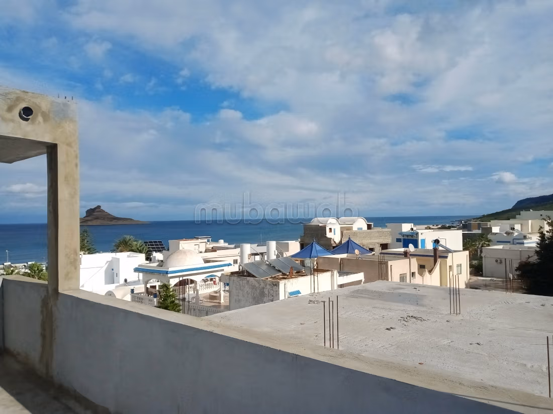 Maison à la vente. Surface de 40 m². Vue sur les montagnes