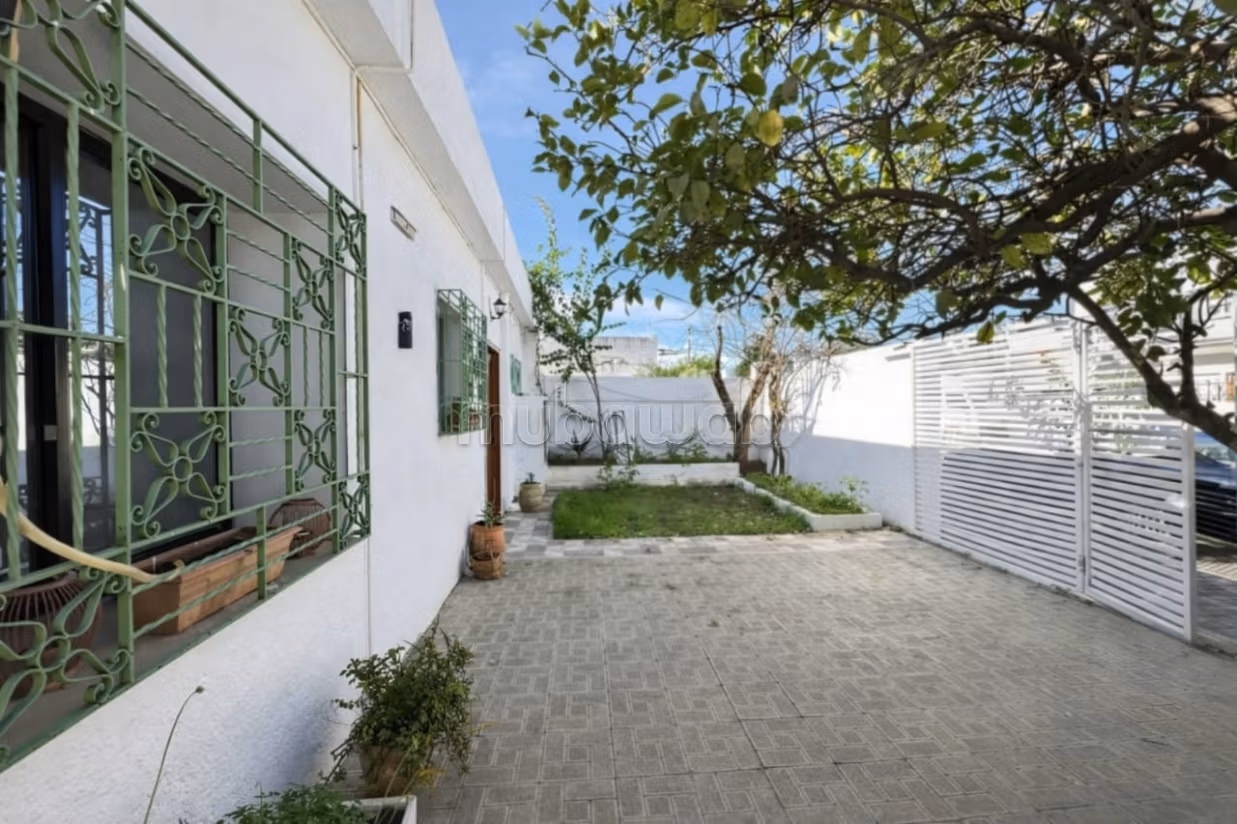 Offices for rent in El Menzah 4. Dimension 160 m²