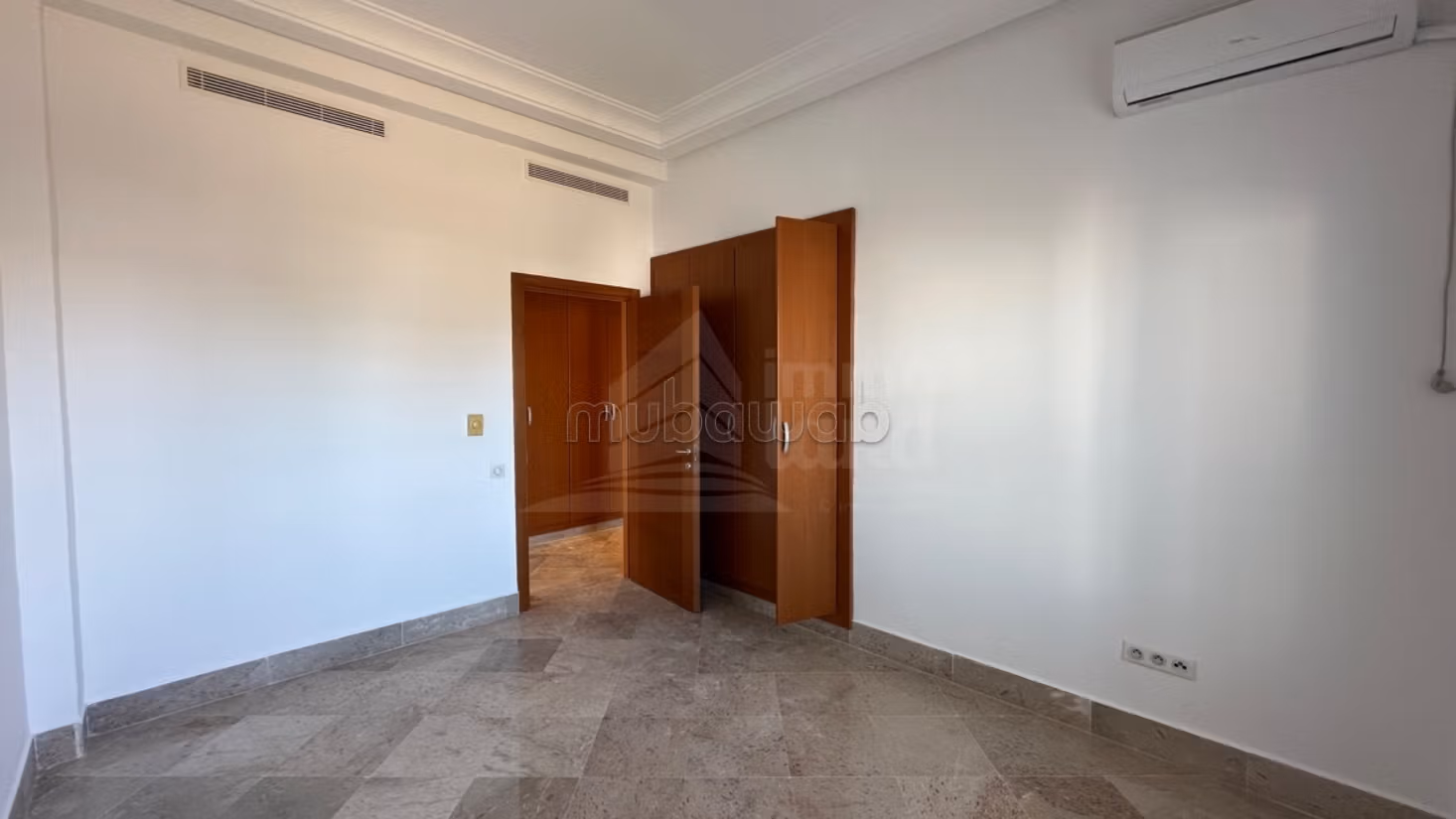 Appartement S3 à Cité les Pins
