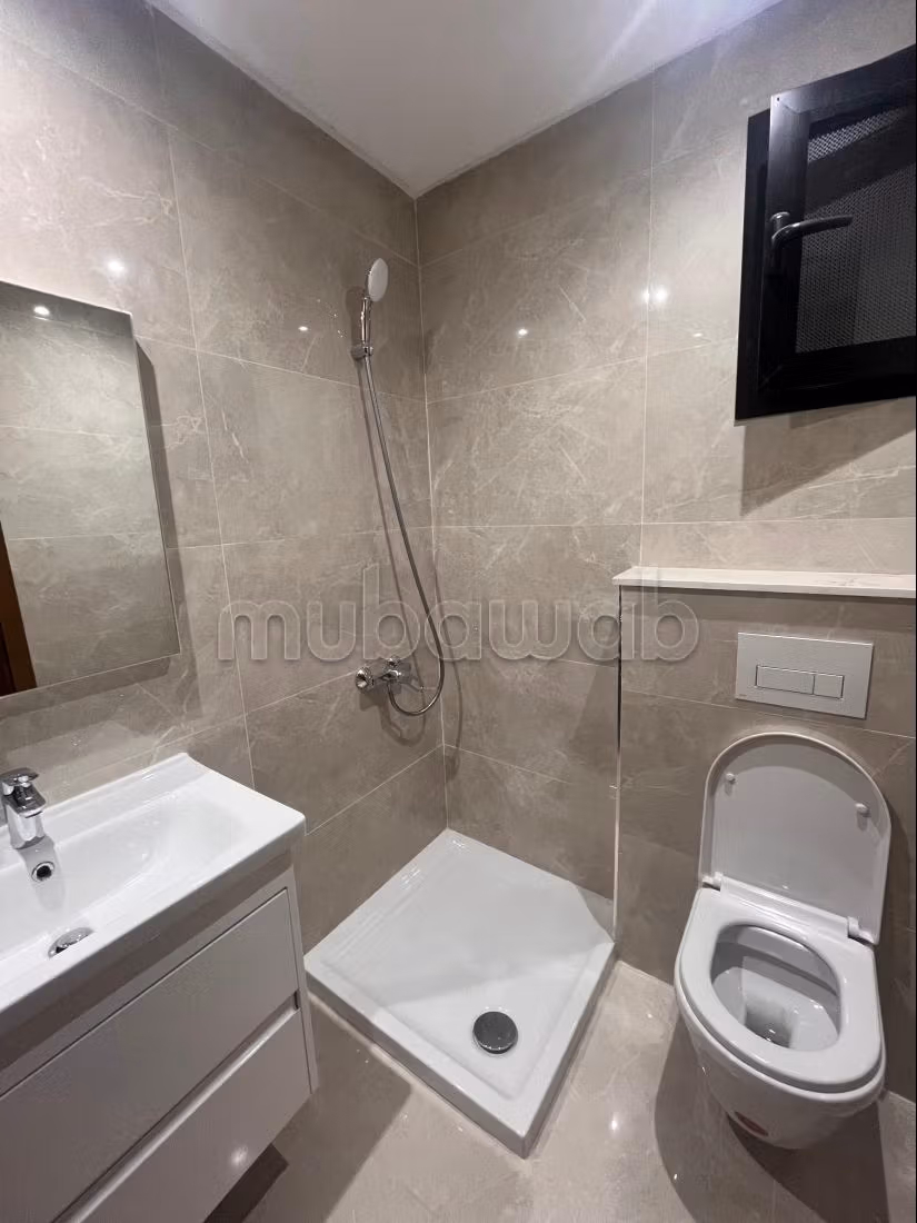 Affitta la tua casa a Ain Zaghouan Nord. 1 camera. arredato. 