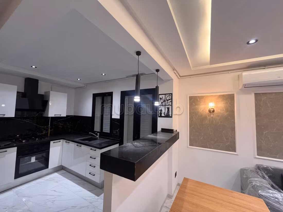 Affitta la tua casa a Ain Zaghouan Nord. 1 camera. arredato. 