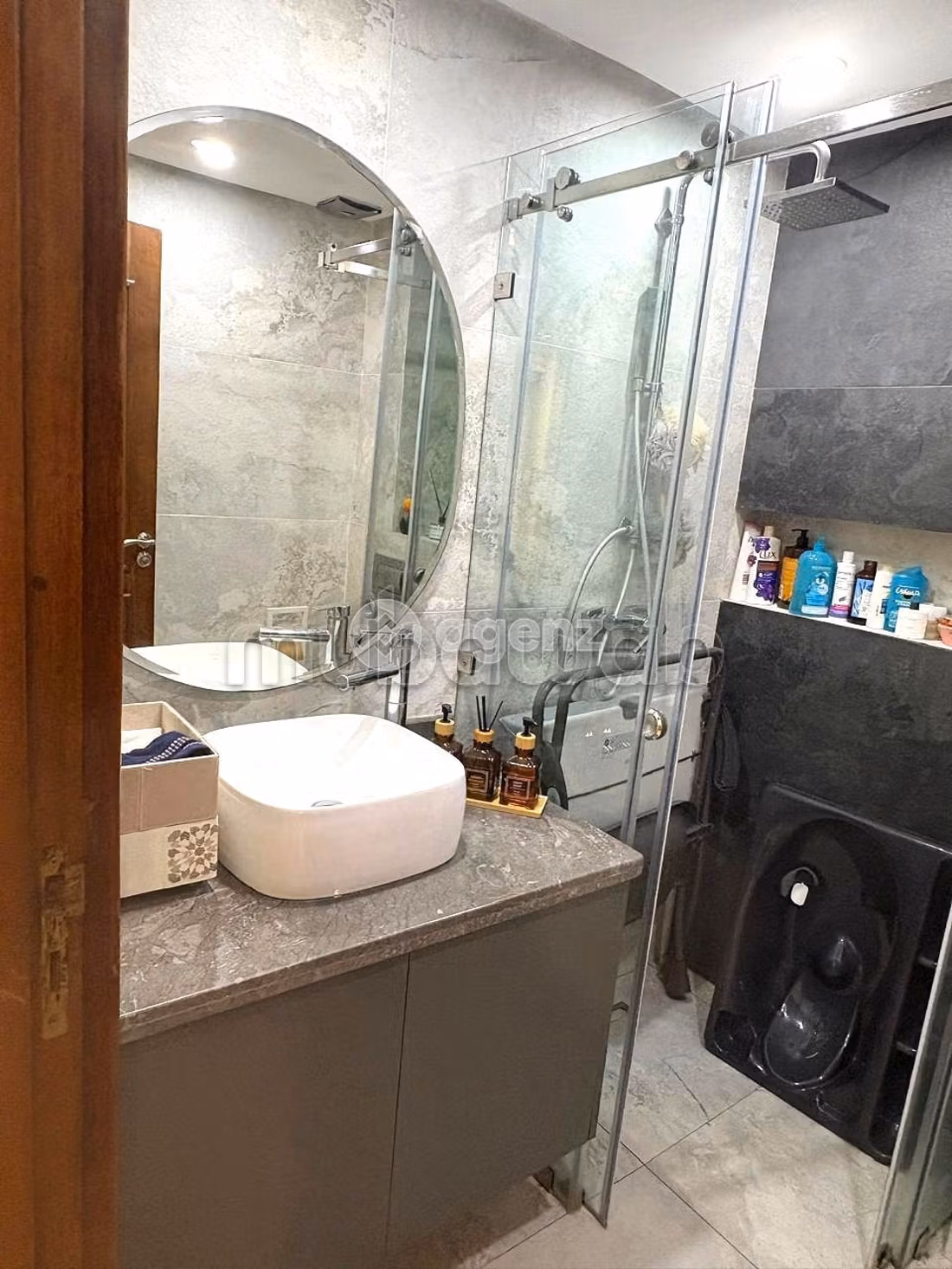 Appartement 114 m² f Racine — 17