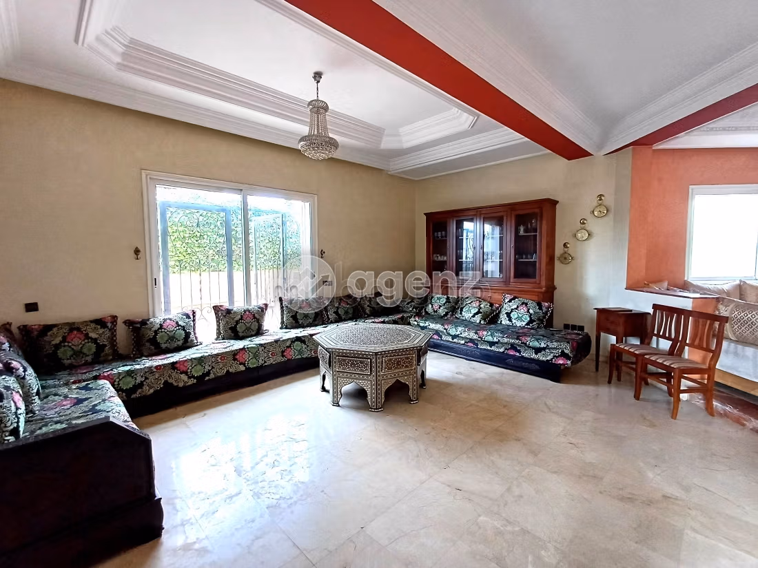 Villa à vendre 398 m², 9 chambres Nassim 1 Casablanca