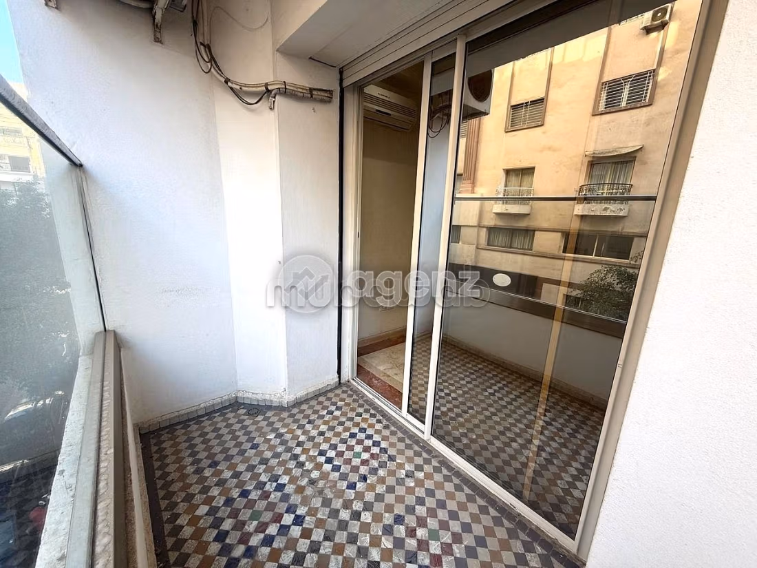 Appartamento in vendita a Racine. 3 belle camere da letto. Posto auto e ascensore. 