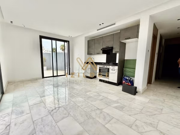 Appartamento in affitto a Oasis. Superficie 58 m². Porta blindata e riscaldamento centralizzato. 