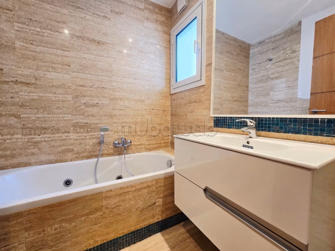 Apartment for rent in La Marsa. 3 rooms. Equipped kitchen