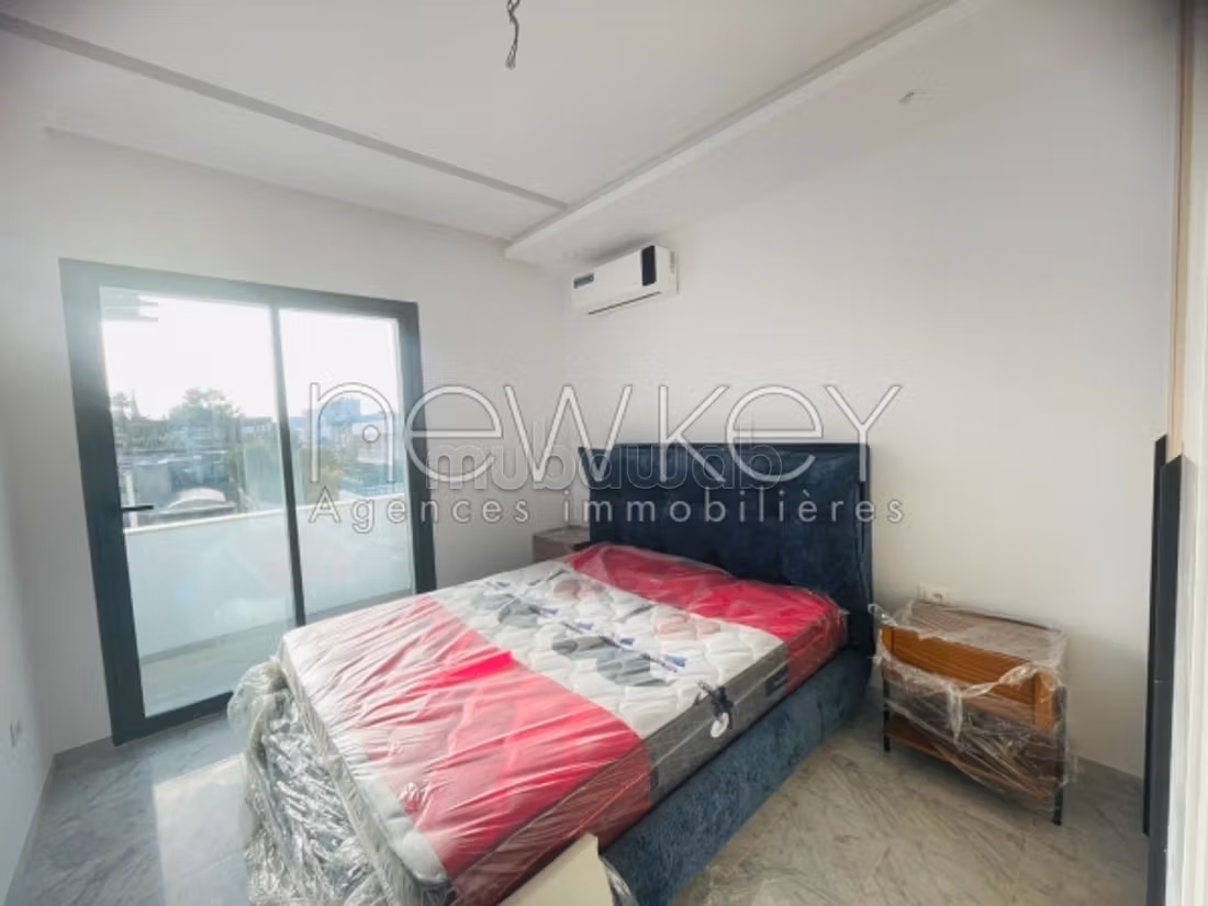 Appartement S1 haut standing, richement meublé – La Marsa