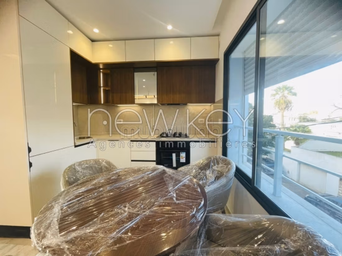 Appartement S1 haut standing, richement meublé – La Marsa