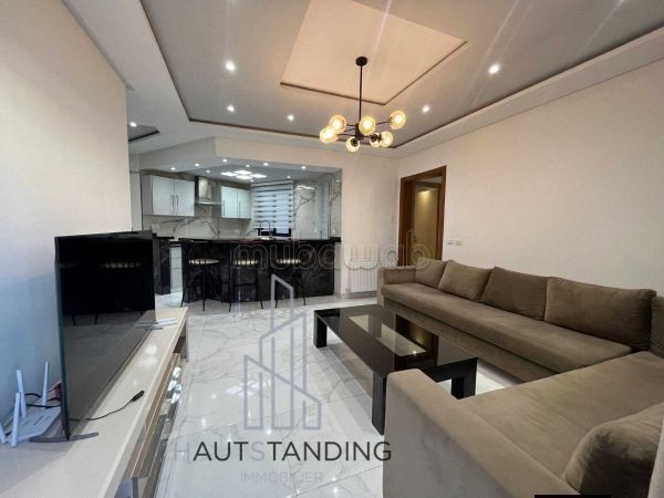 Affitto di un bellissimo appartamento. 3 ampi locali. arredato. 