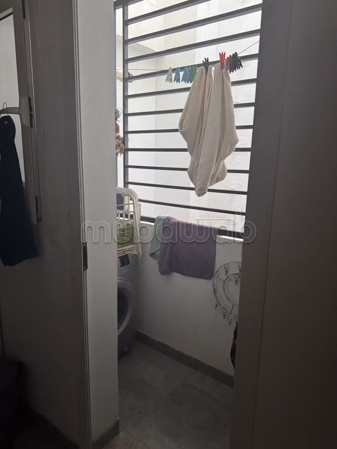 Vente d'un bel appartement à Ariana. Surface totale 80 m². Antenne parabolique, résidence sécurisée