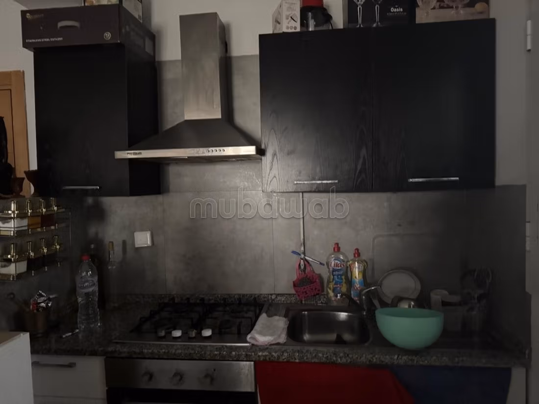 Vente d'un bel appartement à Ariana. Surface totale 80 m². Antenne parabolique, résidence sécurisée