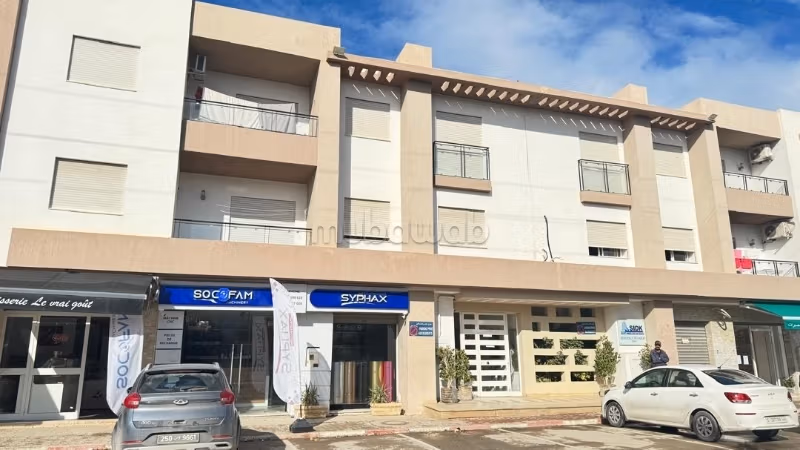 Vente d'un bel appartement à Ariana. Surface totale 80 m². Antenne parabolique, résidence sécurisée
