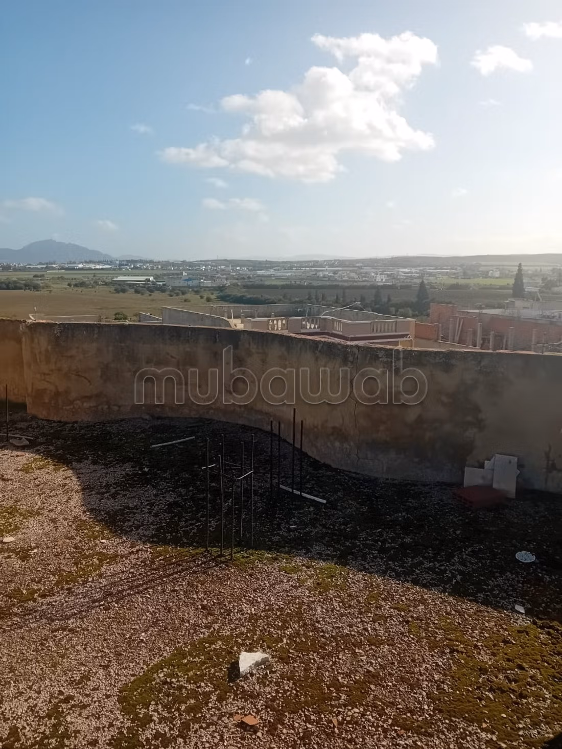 Somptueuse villa à vendre à Ben Arous. Surface de 270 m². 