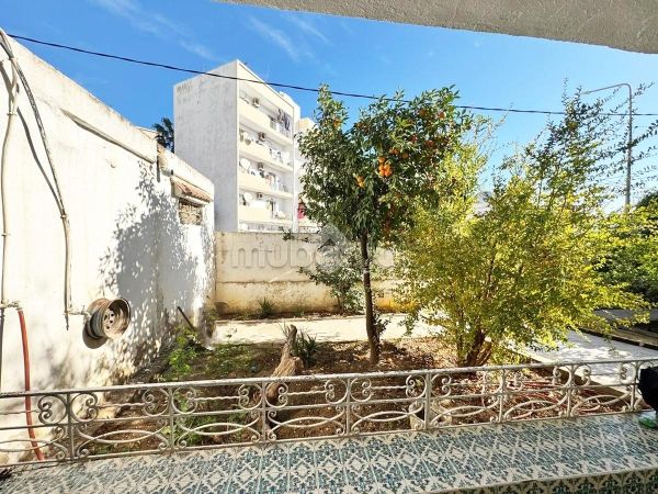 Fabulous villa for sale in Ariana. Total area 350 m². Green area, Balcony. 