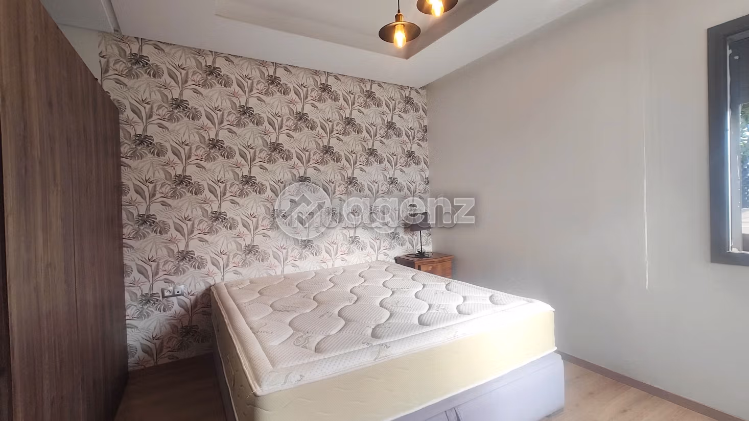 Apartment for sale. Total area 100 m². Garage and terrace. 