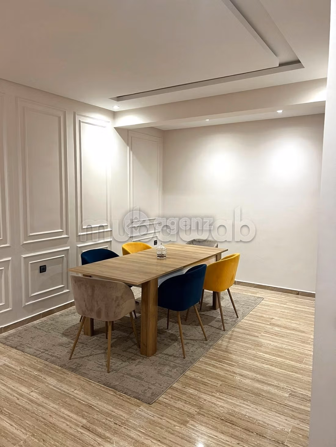 Piso en venta en Roches Noires. 3 dormitorios. Ascensor y garaje. 
