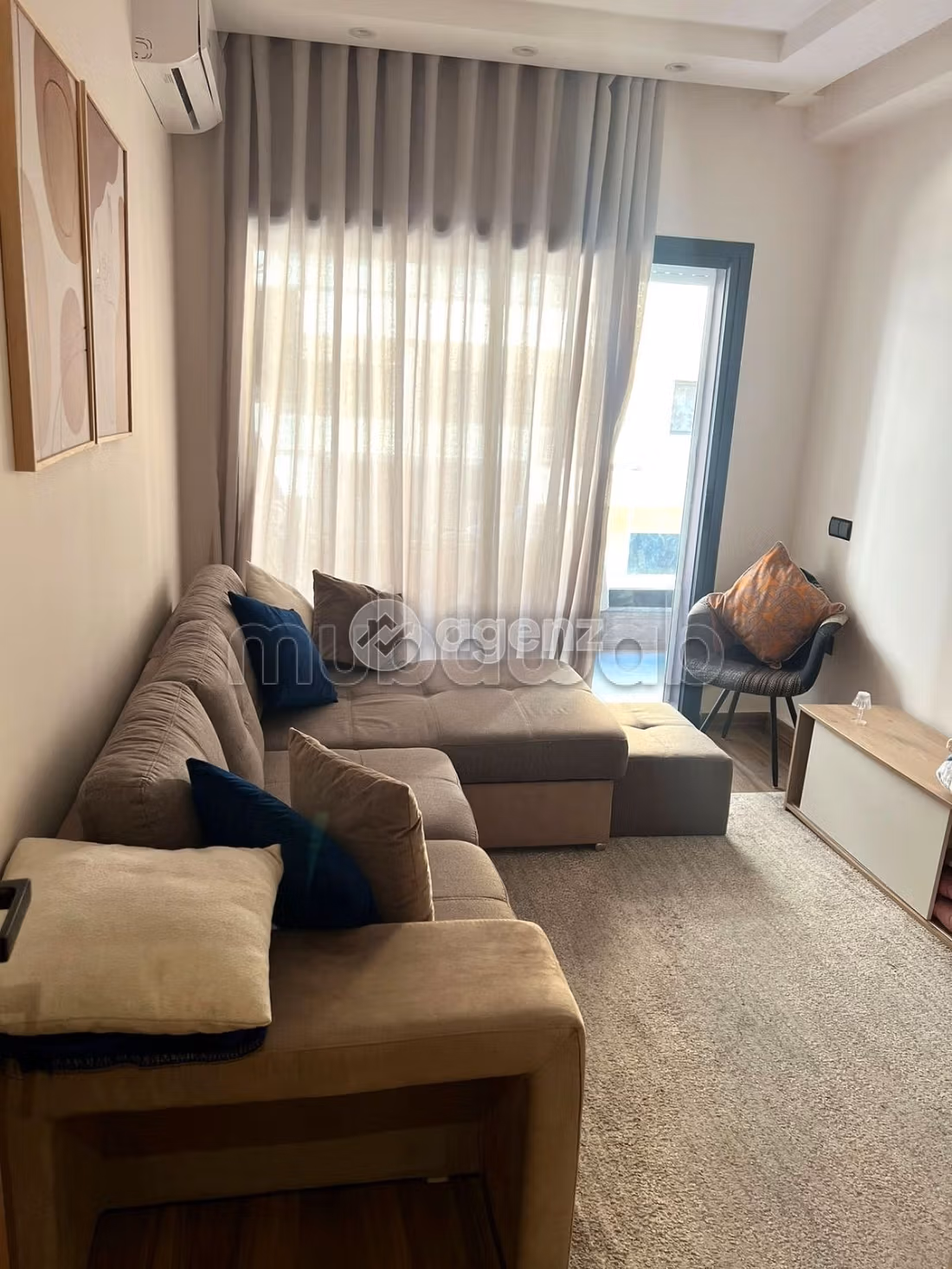 Piso en venta en Roches Noires. 3 dormitorios. Ascensor y garaje. 