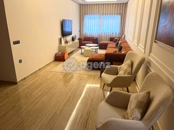 Appartement à vendre 143 m², 3 chambres Roches Noires Casablanca