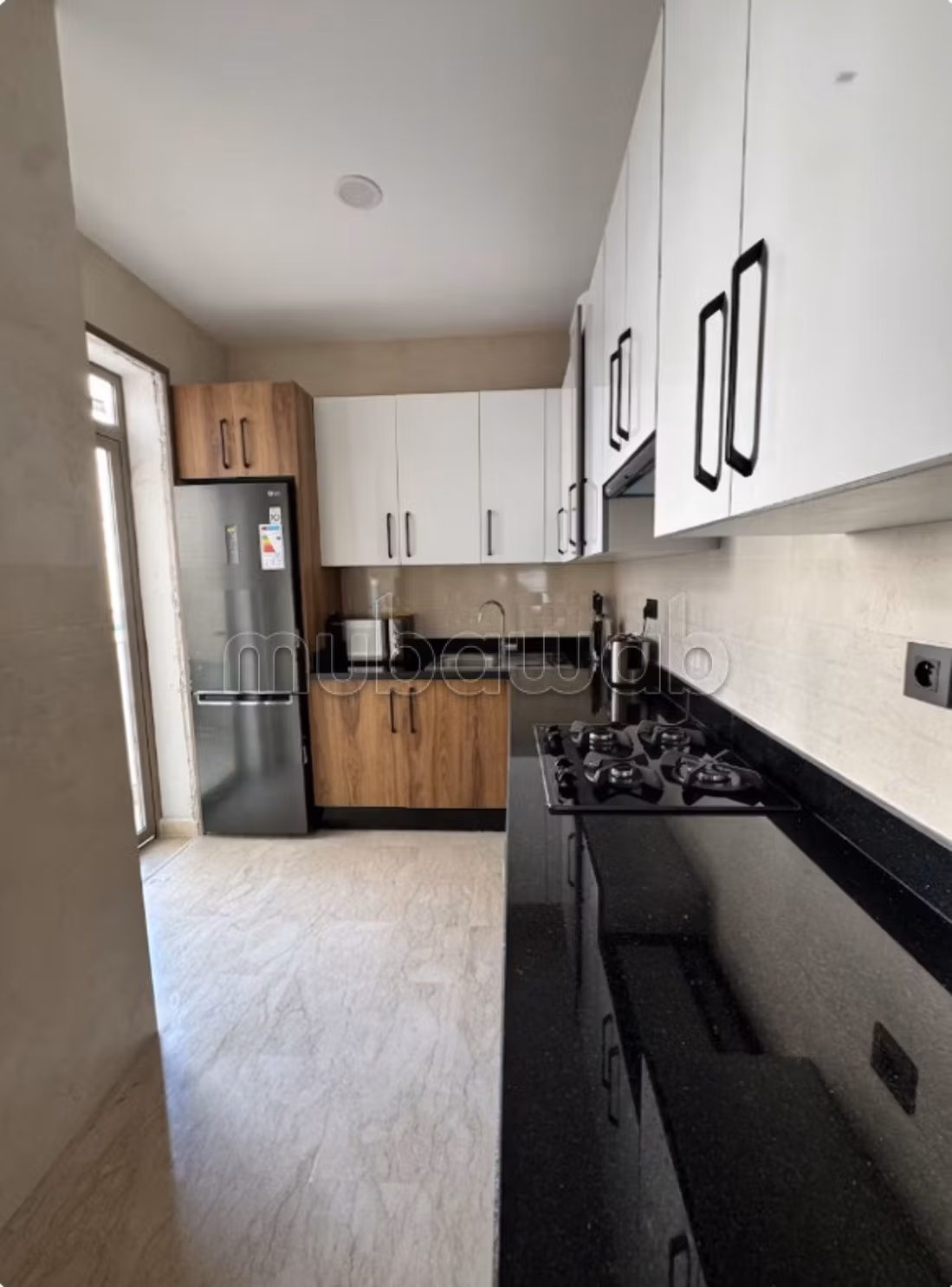 Apartment for rent in Secteur Touristique. Large area 100 m². Ample storage space. 