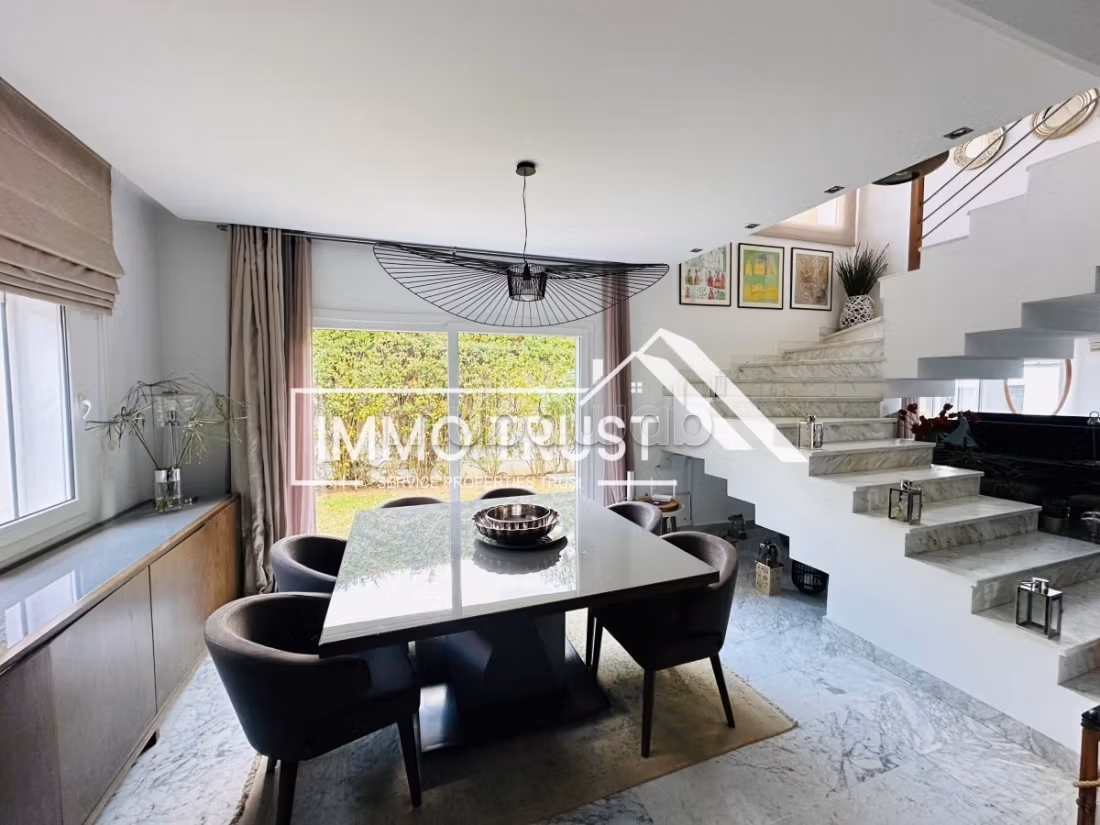 Villa S4 avec jardin et piscine à La Marsa