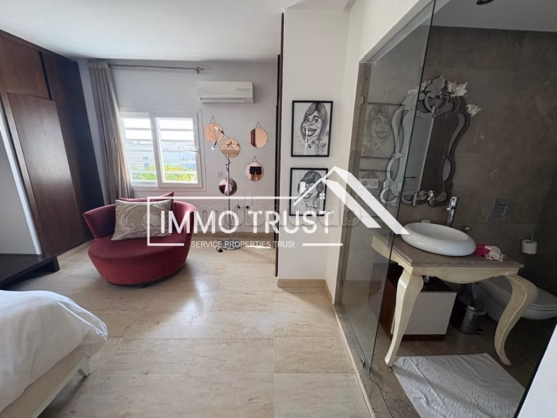 Villa S4 avec jardin et piscine à La Marsa