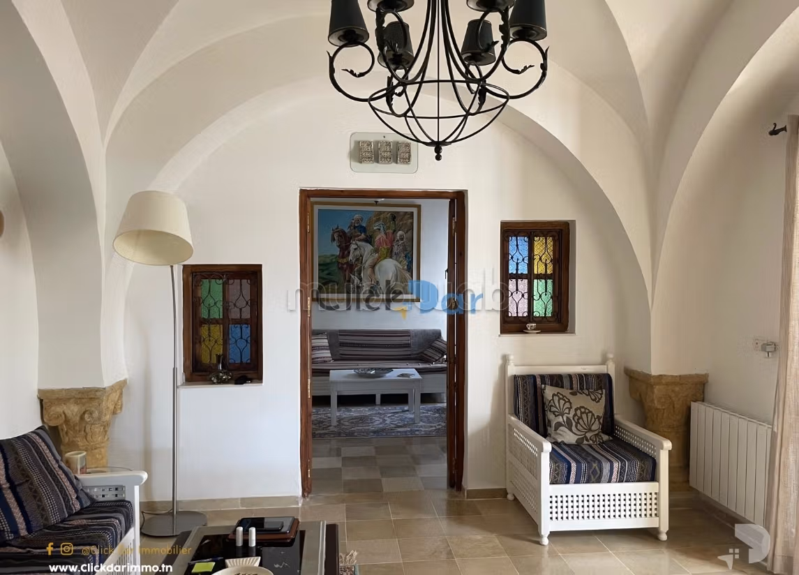 Flat for rent in Hammamet. 6 rooms. Attic. 