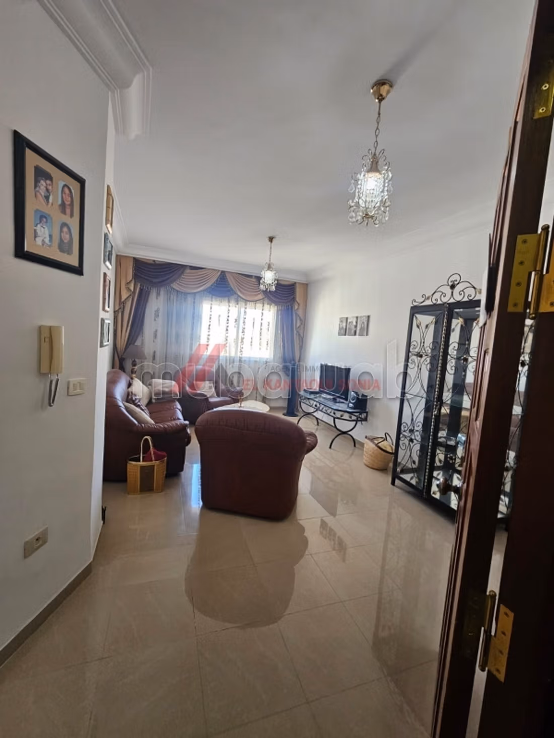 Occasion à ne pas rater A vendre un s2 à tantana