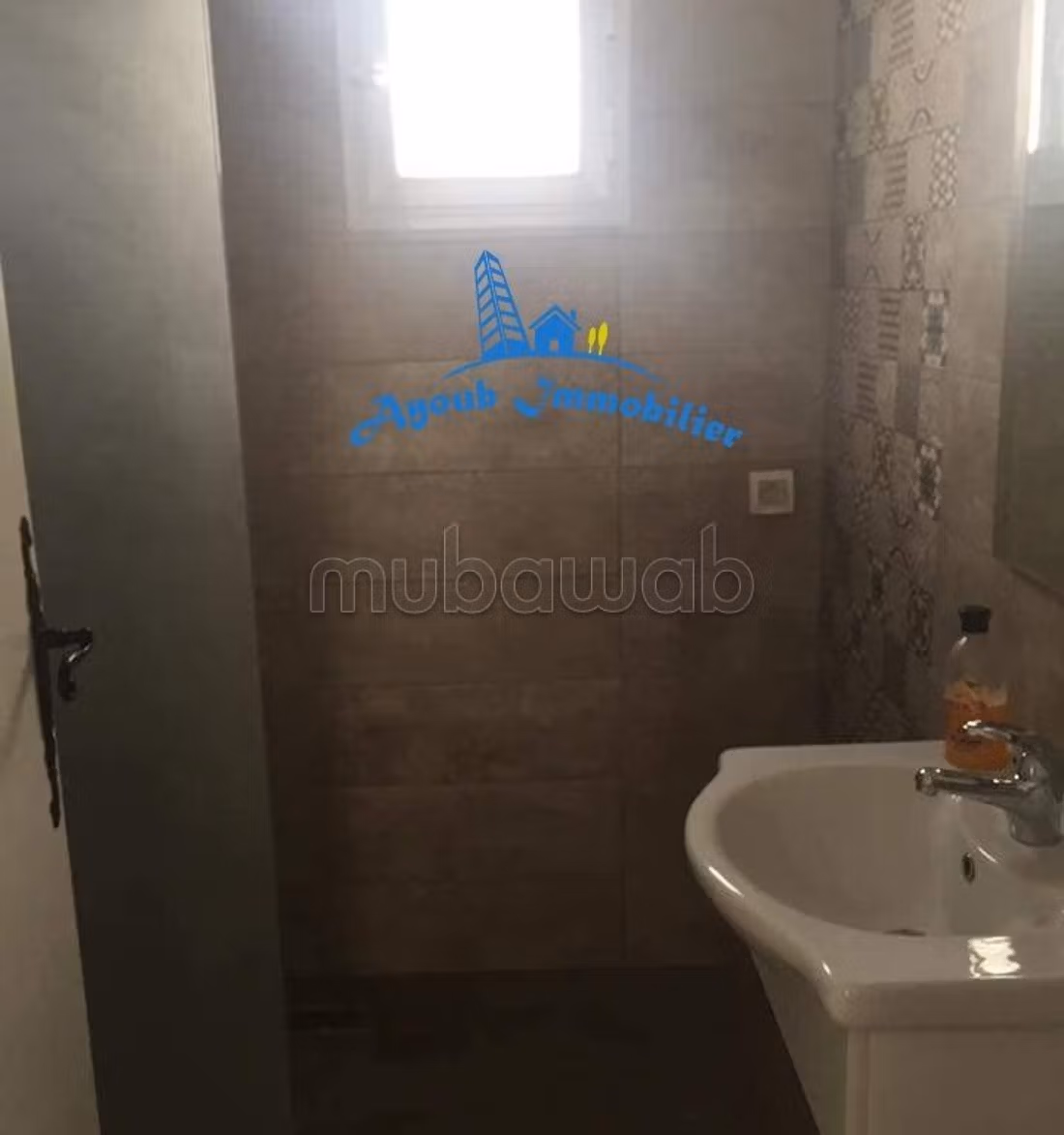 Affitta casa a Hammamet. Superficie 110 m². Splendido giardino e comodo posto auto. 