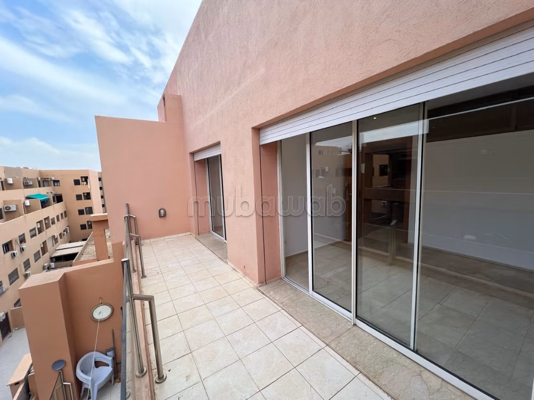 Bel appartement vide à louer à Gueliz