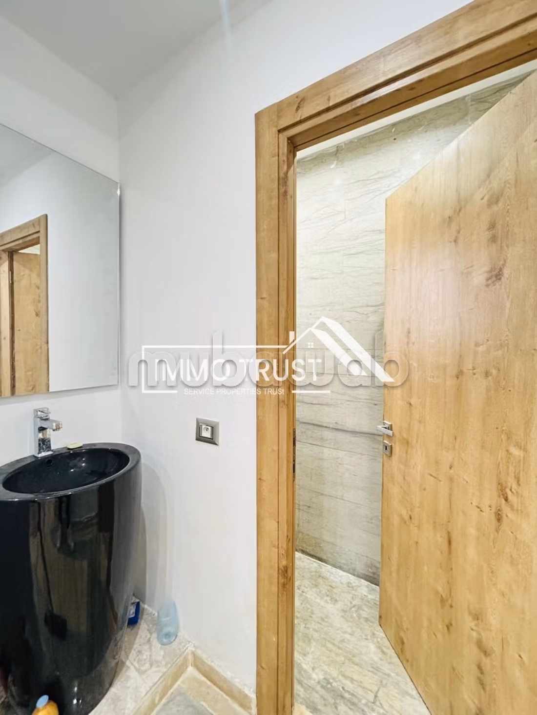 Triplex 2 S5 jamais habité à La Soukra