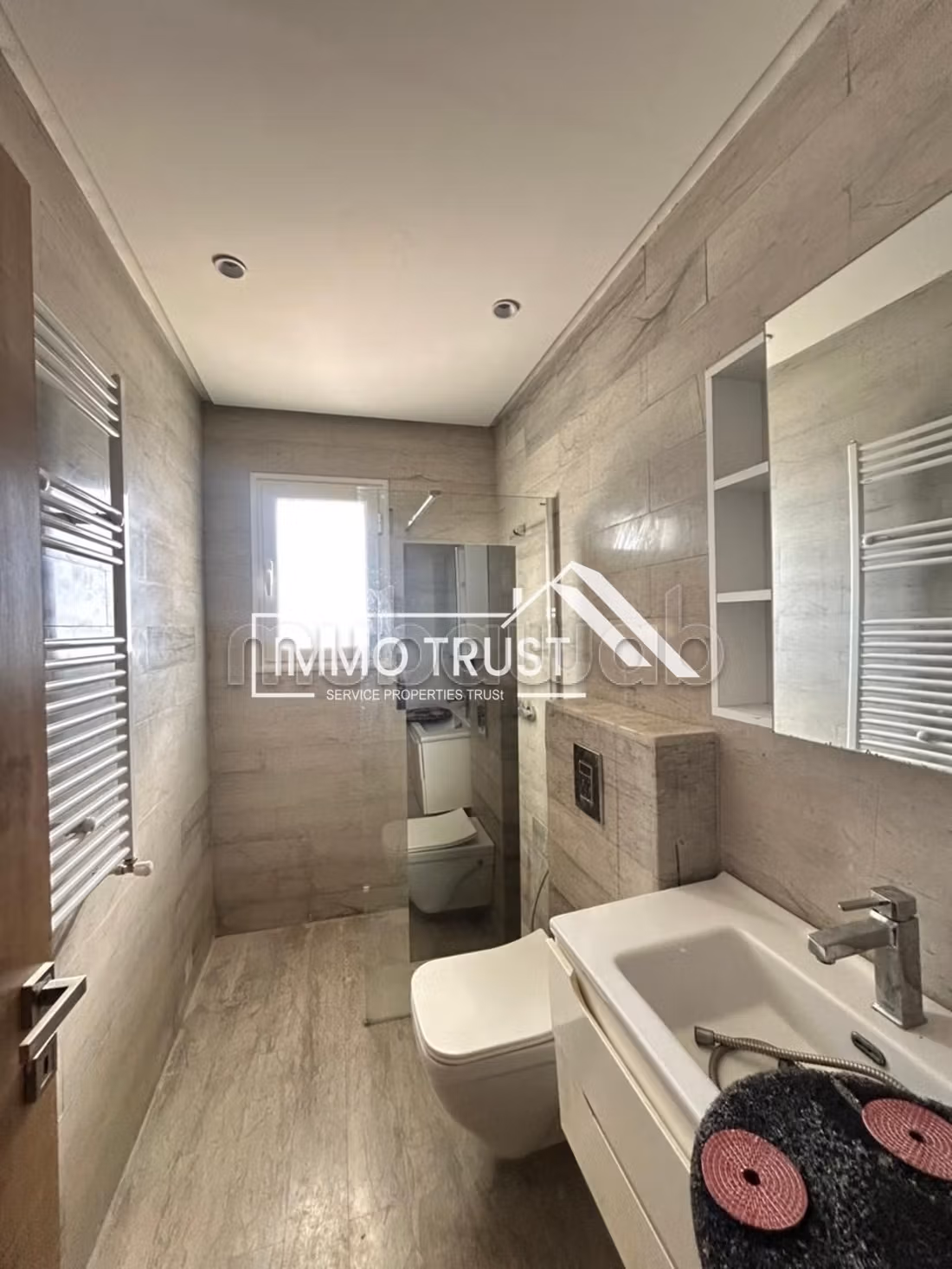 Triplex 2 S5 jamais habité à La Soukra