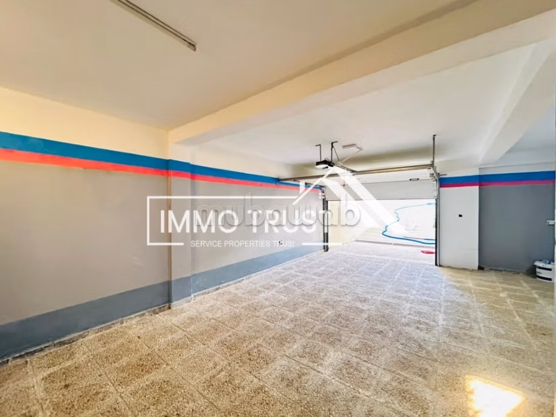 Triplex 2 S5 jamais habité à La Soukra
