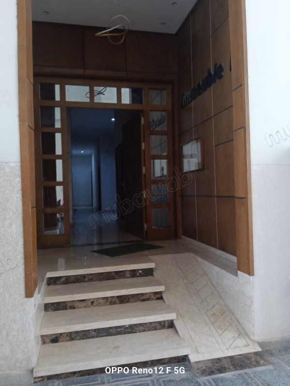 Studio a vendre aux roches noires 
résidence fermée